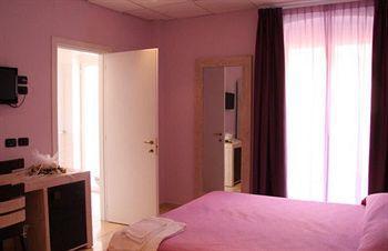 Central Hotel Bari Eksteriør billede