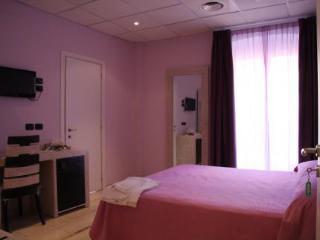 Central Hotel Bari Eksteriør billede
